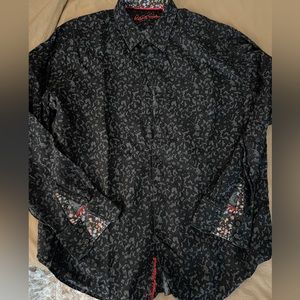 Robert Graham Men’s button down dress shirt